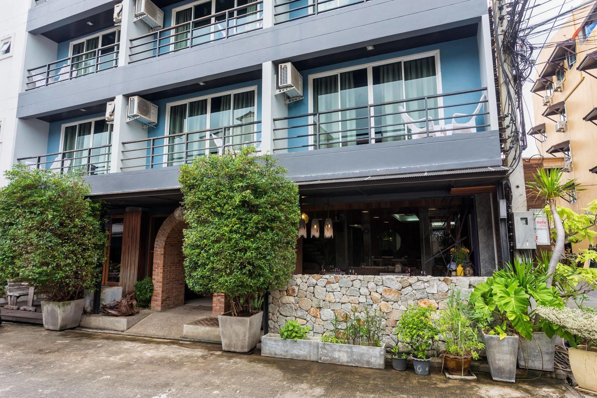 Memory Patong - Sha Certified Hotel Exterior photo