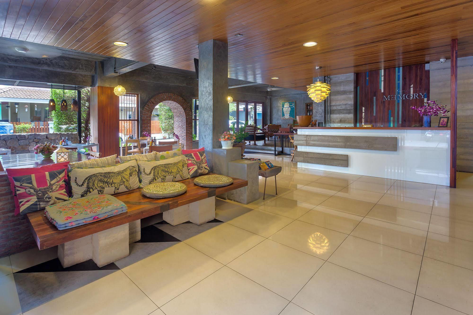 Memory Patong - Sha Certified Hotel Exterior photo